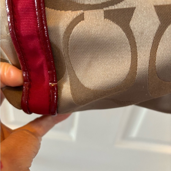 Coach Poppy 2012 Daisy Signature C F20101 Tan & Red Satchel/Crossbody BNOT - Picture 12 of 15